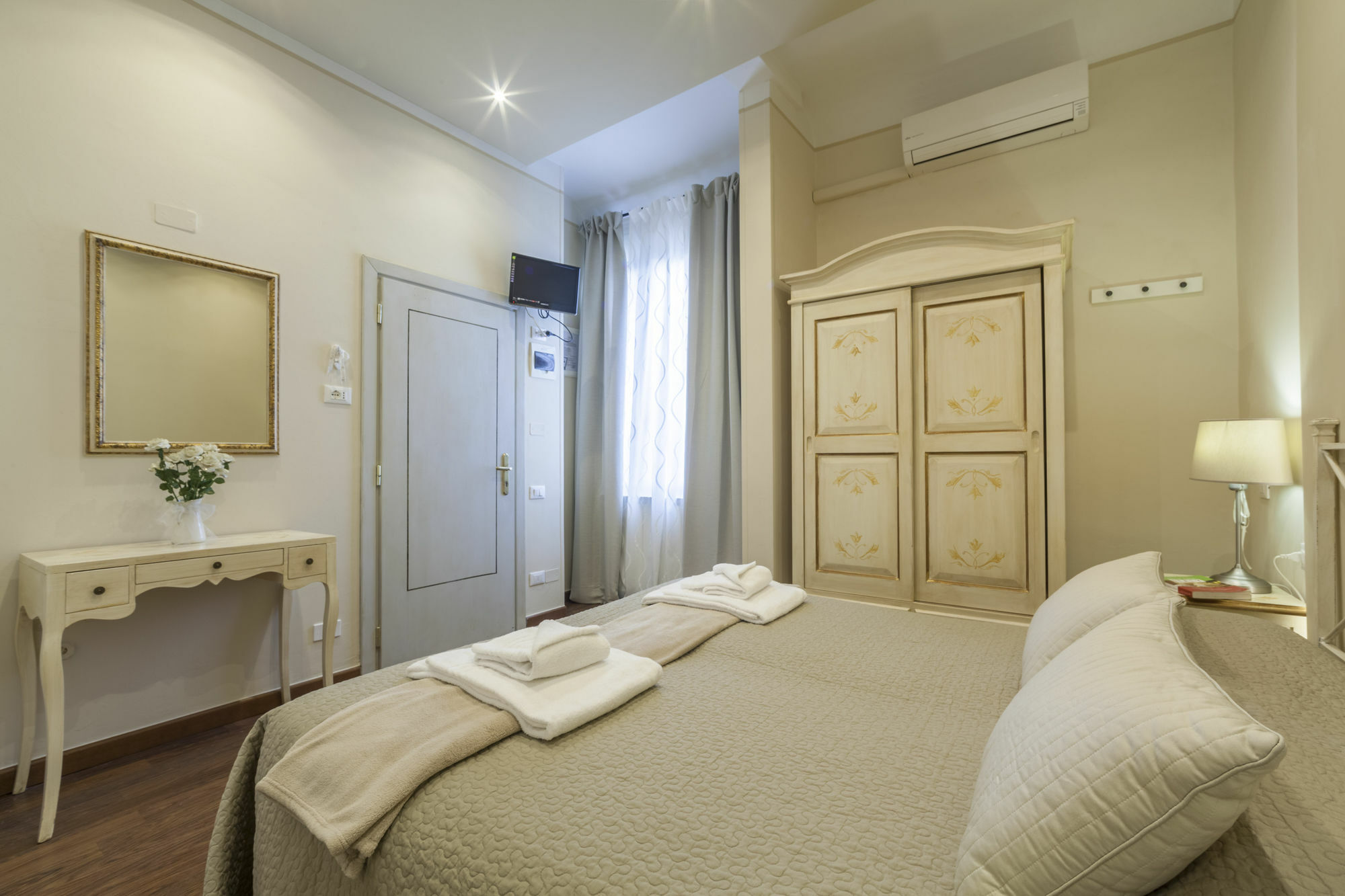 Soggiorno Pezzati Florence Luaran gambar